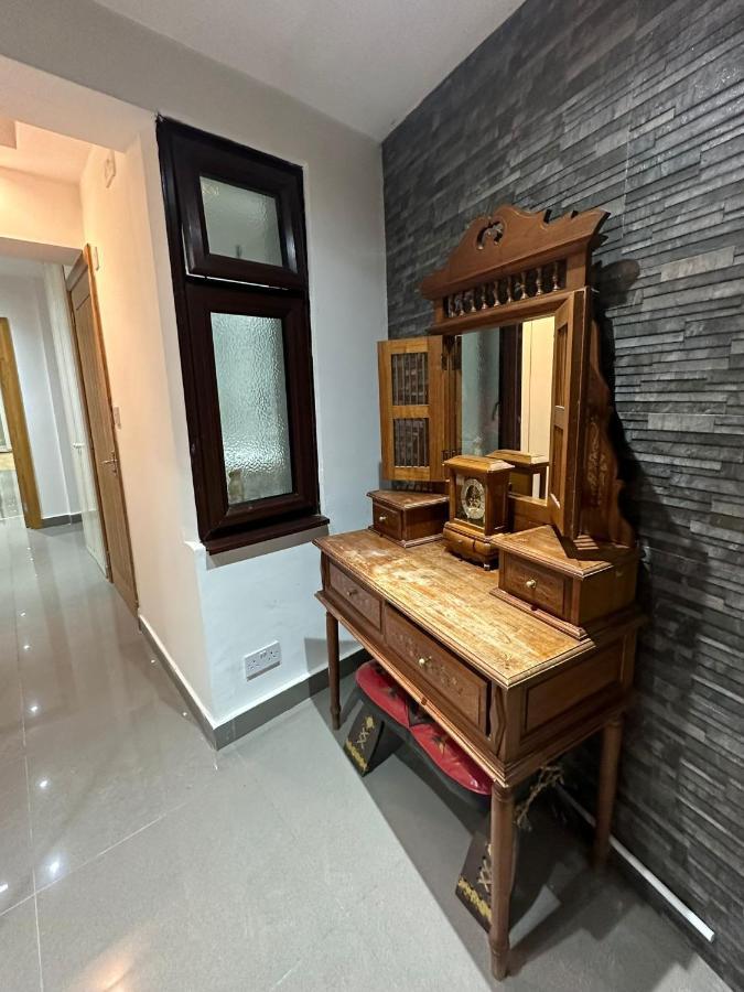 London Charm - Comfortable Room In Spacious House Екстер'єр фото